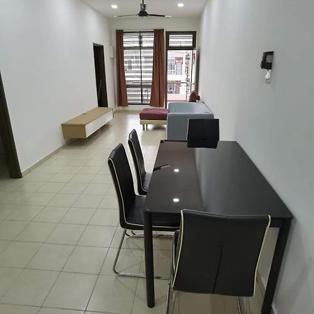 Infinity Homestay Bandar Cemerlang Ulu Tiram Bagian luar foto